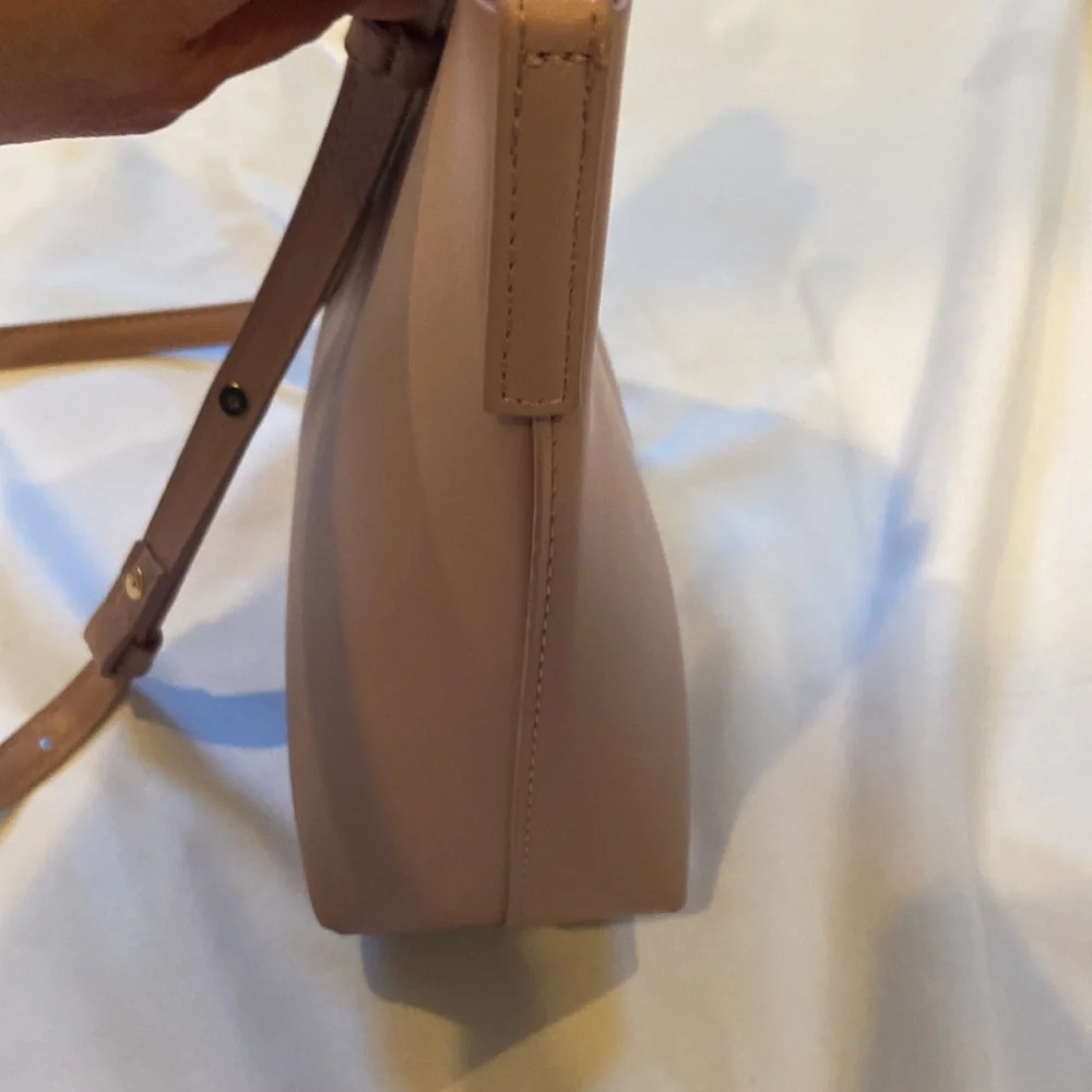 Samara Anthropologie Blush Color X body EUC, Vegan Leather gold button closure! - Picture 6 of 14